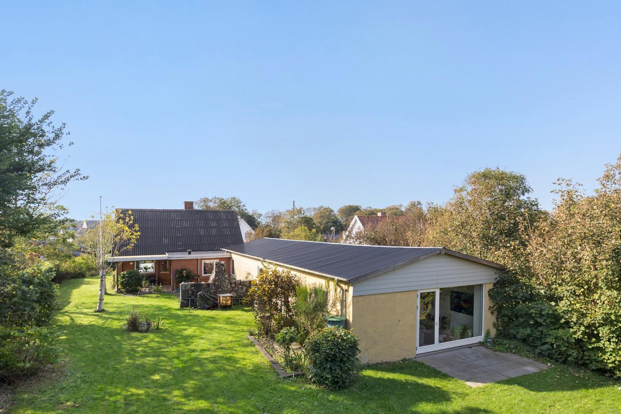 Bed and Breakfast Logi I Hus Med Kunst Og Have Vestervig Exterior foto